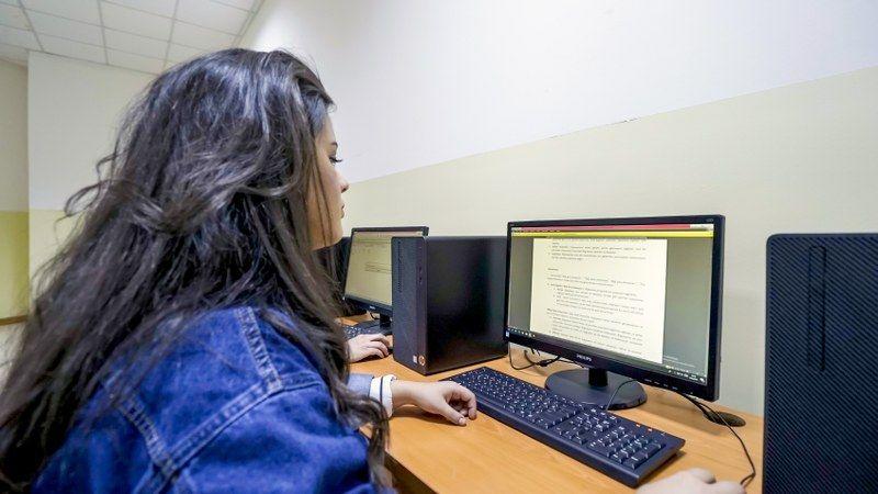 جامعة اسطنيول يني يوز يل