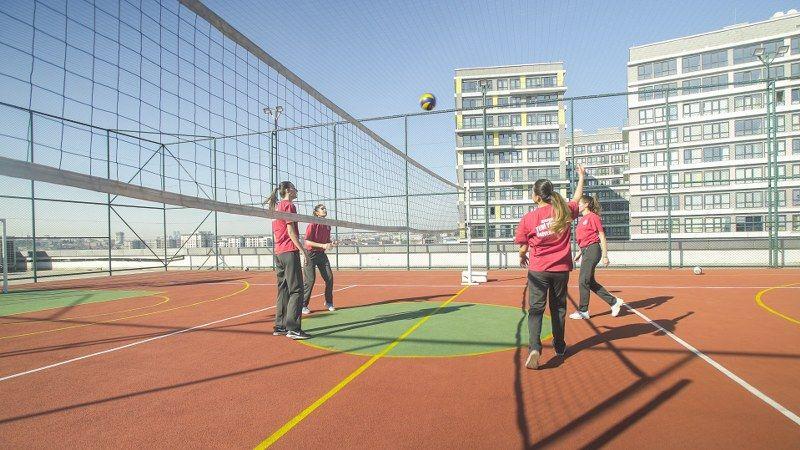 جامعة اسطنيول يني يوز يل