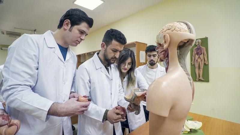 جامعة اسطنيول يني يوز يل