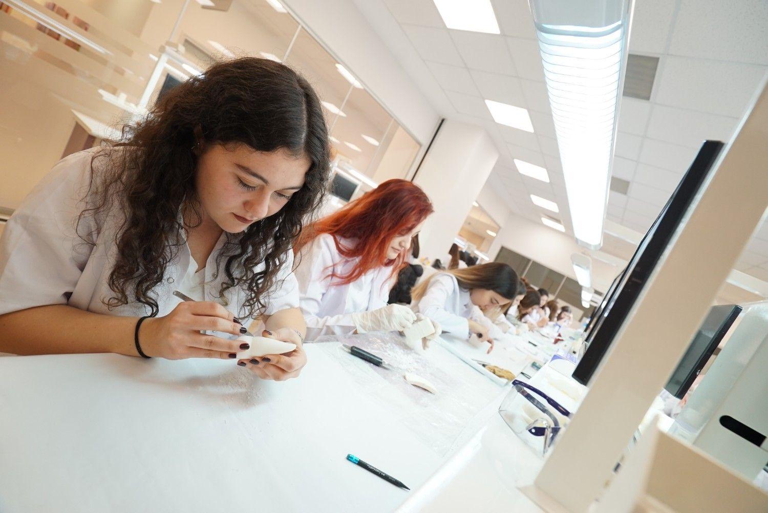 جامعة التن باش