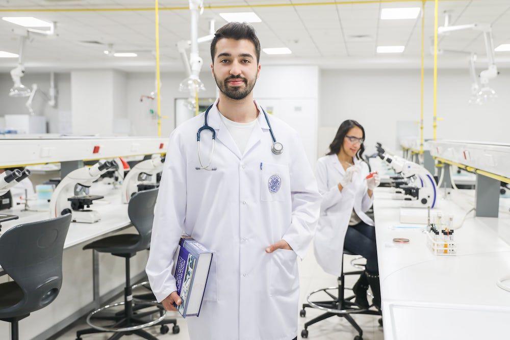 جامعة اسطنبول ميديبول